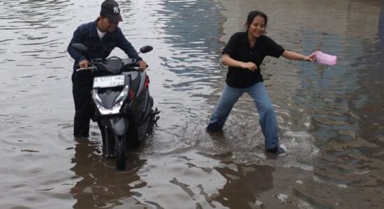 BPBD Jakarta Catat Tiga RT di Pluit Terendam Banjir Rob dengan Ketinggian 20-50 cm