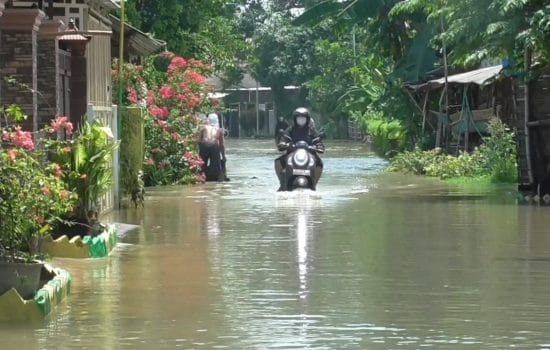 Banjir di kawasan kota Sidoarjo, Jawa Timur. (Akurat News)