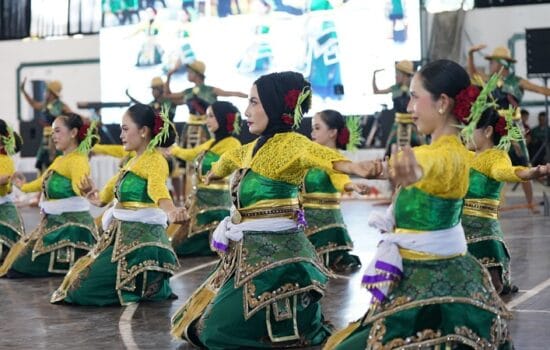 Salah satu peserta dalam lomba tari kolosal.(Istimewa)